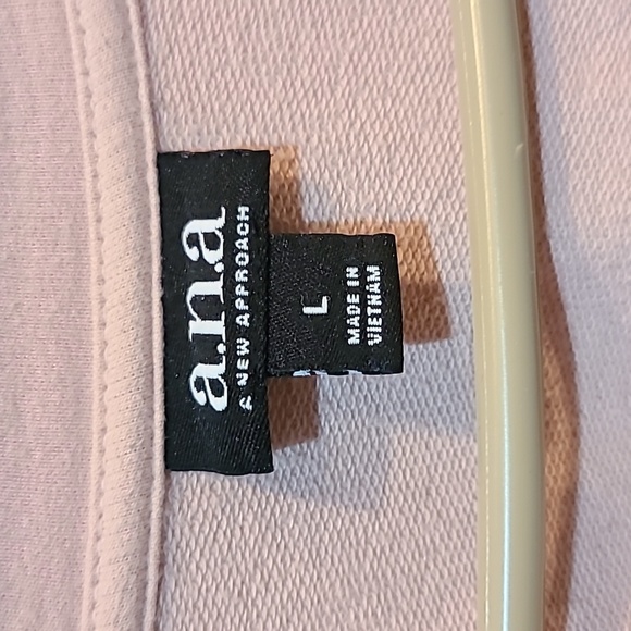 A.N.A Lightweight Sweatshirt With Lace Up Front Size Large - Picture 2 of 9